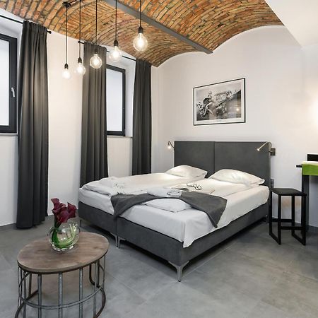 Level -1 Loft Apartments City Center By Renters Πόζναν Εξωτερικό φωτογραφία
