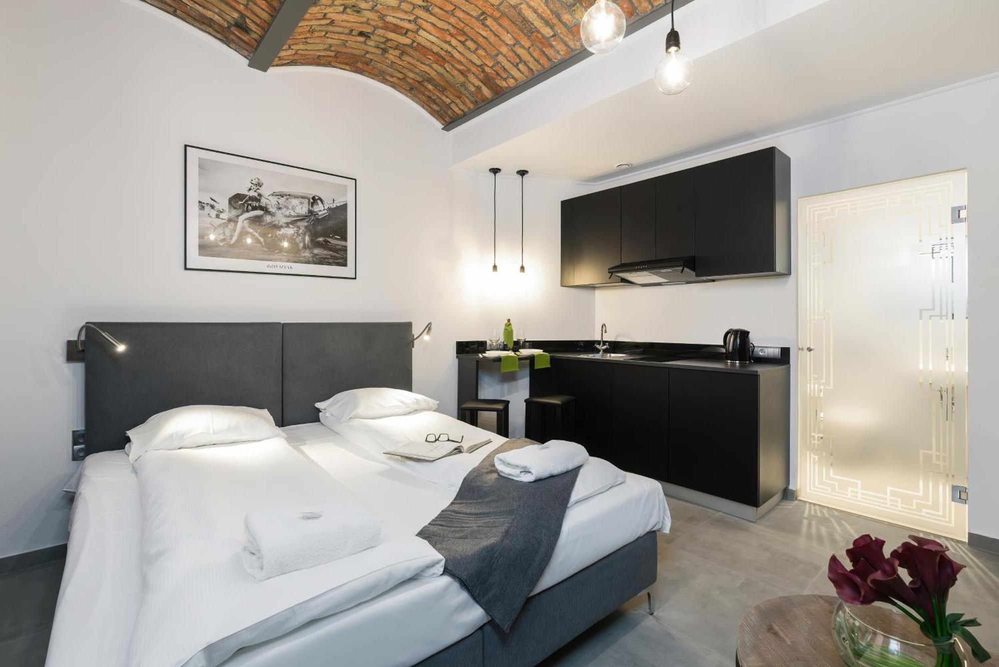 Level -1 Loft Apartments City Center By Renters Πόζναν Εξωτερικό φωτογραφία